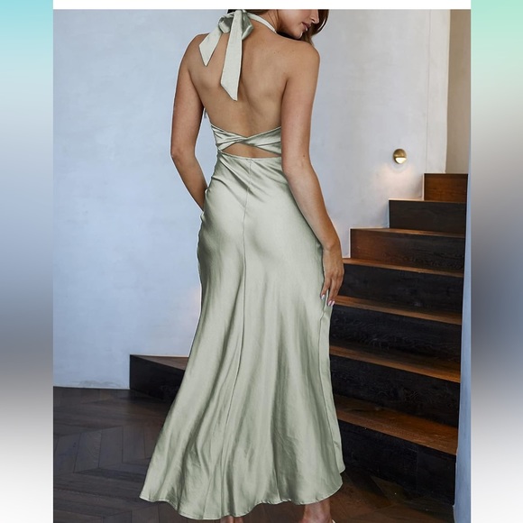 Backless Satin Silk Halter Open back Side Ruched Drape Satin Dress with Slit - Picture 2 of 3